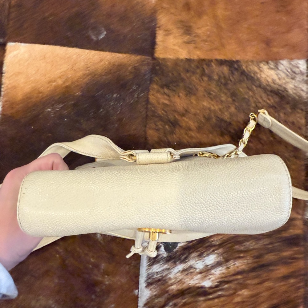 Vintage CHANEL Cream Caviar Triple CC Backpack - Picture 13 of 16